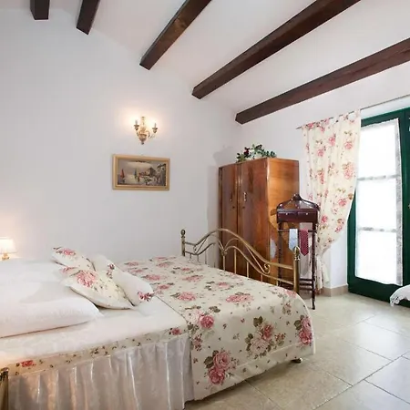 Cosy In Labin